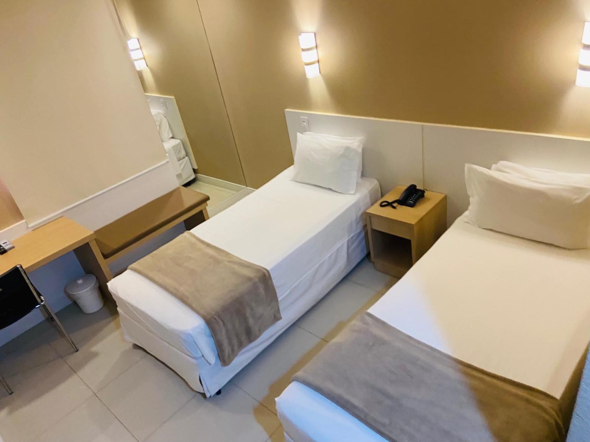 Hotel Thomasi Express 马林加 外观 照片