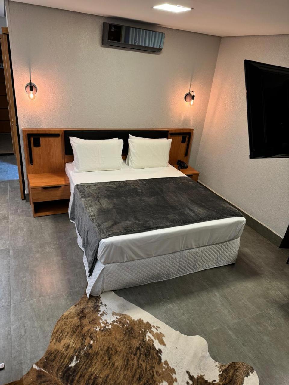 Hotel Thomasi Express 马林加 外观 照片