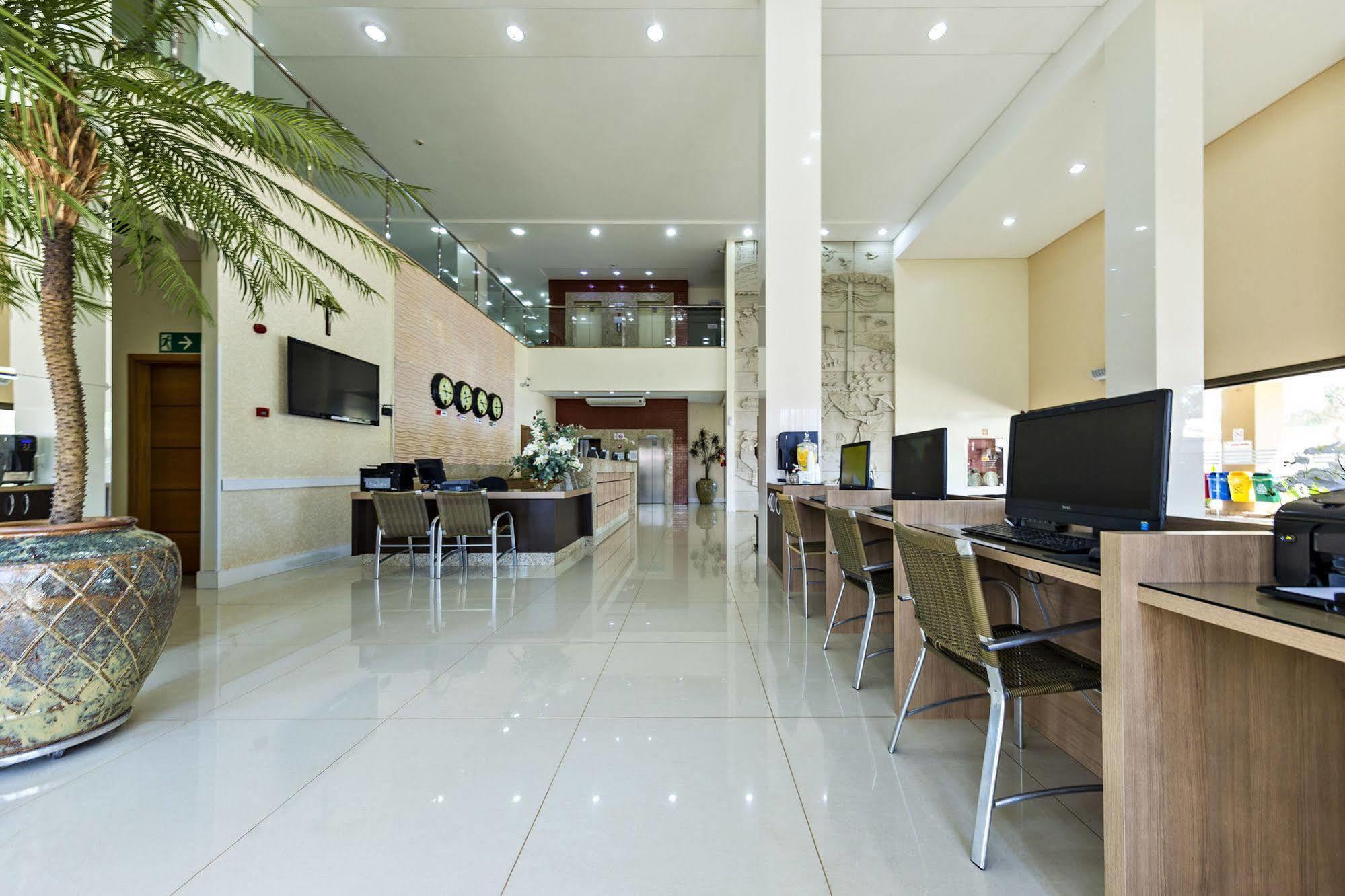 Hotel Thomasi Express 马林加 外观 照片