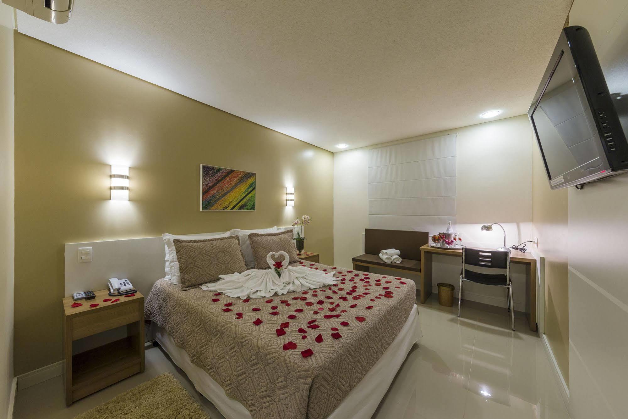 Hotel Thomasi Express 马林加 外观 照片